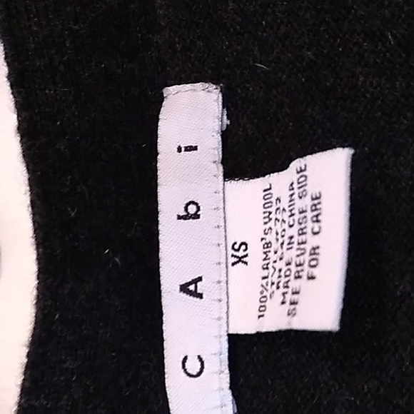 CAbI Overlay 100% Lambs Wool Vest size women's XS - Picture 2 of 2